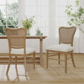 Chaises de salle à manger en bois d'hévéa de style fermier avec dossier en rotin (deux chaises par ensemble).