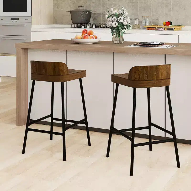 Tabouret de bar industriel Costway 24,5" avec siège selle et dossier bas, pour cuisine ou salle à manger