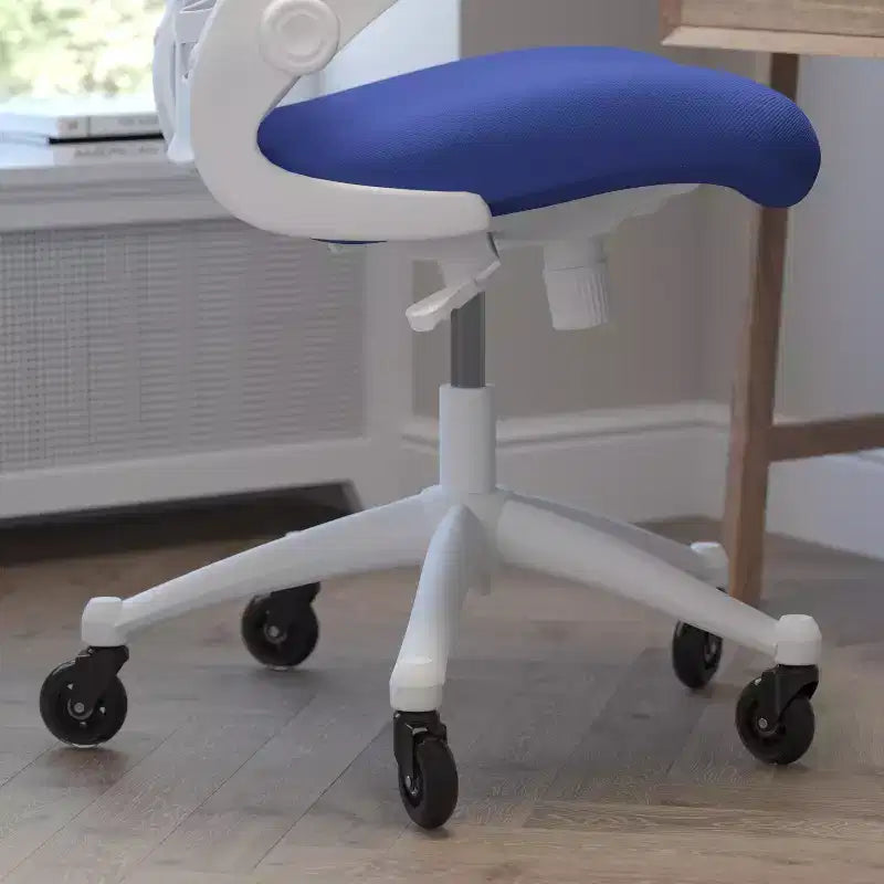Chaise de bureau ergonomique pivotante Kelista de Flash Furniture à dossier mi-hauteur avec accoudoirs relevables et roulettes transparentes