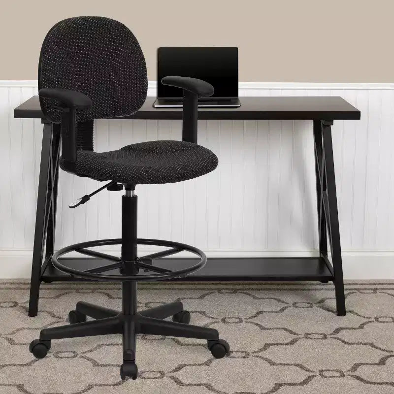 Chaise de bureau à roulettes Emma et Oliver avec accoudoirs réglables