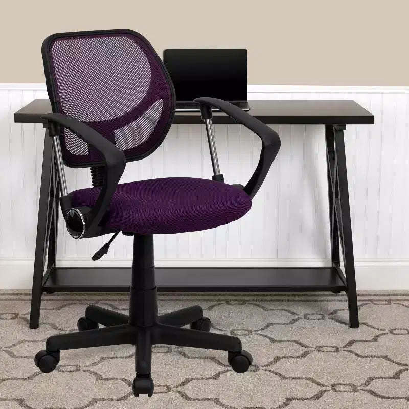 Chaise de bureau ergonomique pivotante Emma and Oliver en maille à dossier mi-hauteur avec dossier carré incurvé et accoudoirs