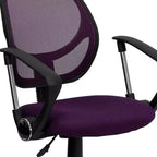 Chaise de bureau ergonomique pivotante Emma and Oliver en maille à dossier mi-hauteur avec dossier carré incurvé et accoudoirs