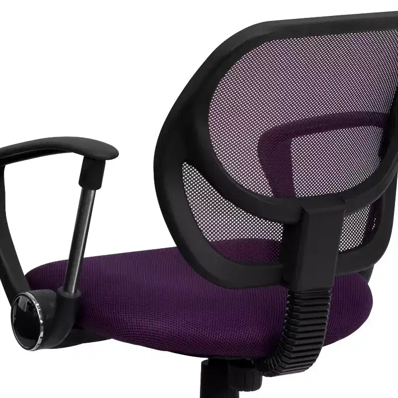 Chaise de bureau ergonomique pivotante Emma and Oliver en maille à dossier mi-hauteur avec dossier carré incurvé et accoudoirs