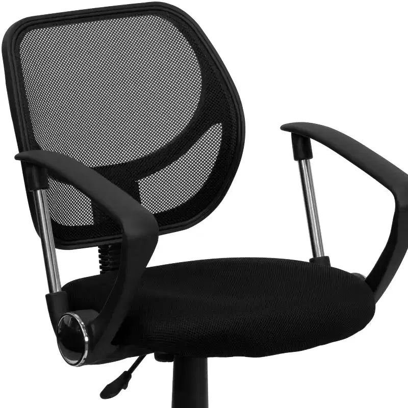 Chaise de bureau ergonomique pivotante Emma and Oliver en maille à dossier mi-hauteur avec dossier carré incurvé et accoudoirs