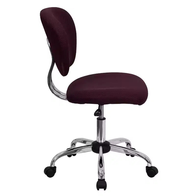 Chaise de bureau pivotante Emma et Oliver avec dossier mi-hauteur en maille et rembourrage, et base chromée