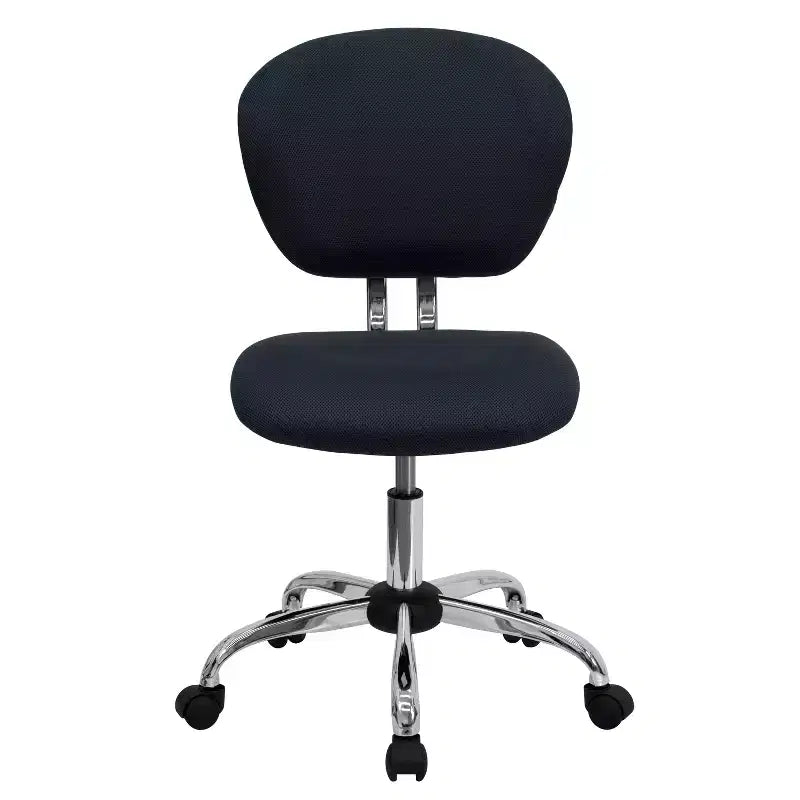 Chaise de bureau pivotante Emma et Oliver avec dossier mi-hauteur en maille et rembourrage, et base chromée