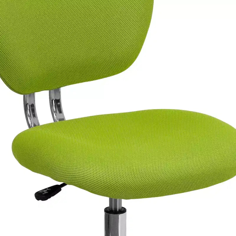 Chaise de bureau pivotante Emma et Oliver avec dossier mi-hauteur en maille et rembourrage, et base chromée