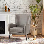 Fauteuil classique Harpocrates à dossier haut et garniture cloutée | ART OF LIVING DESIGNS