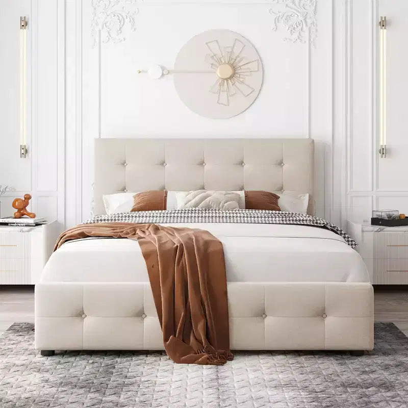 Lit plateforme rembourré Queen Size avec tête de lit classique et 4 tiroirs - ModernLuxe