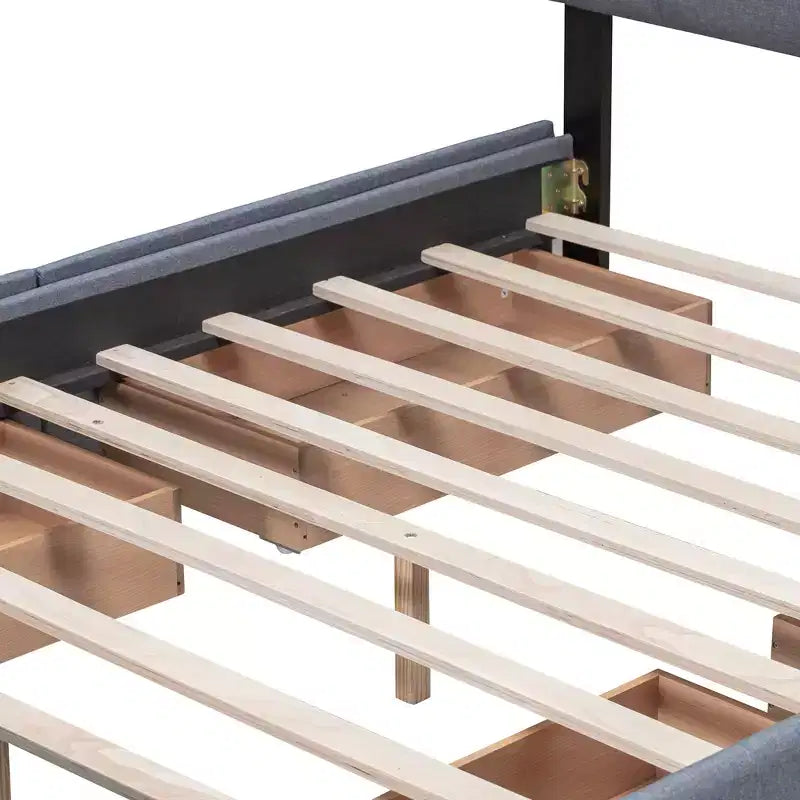 Lit plateforme rembourré Queen Size avec tête de lit classique et 4 tiroirs - ModernLuxe