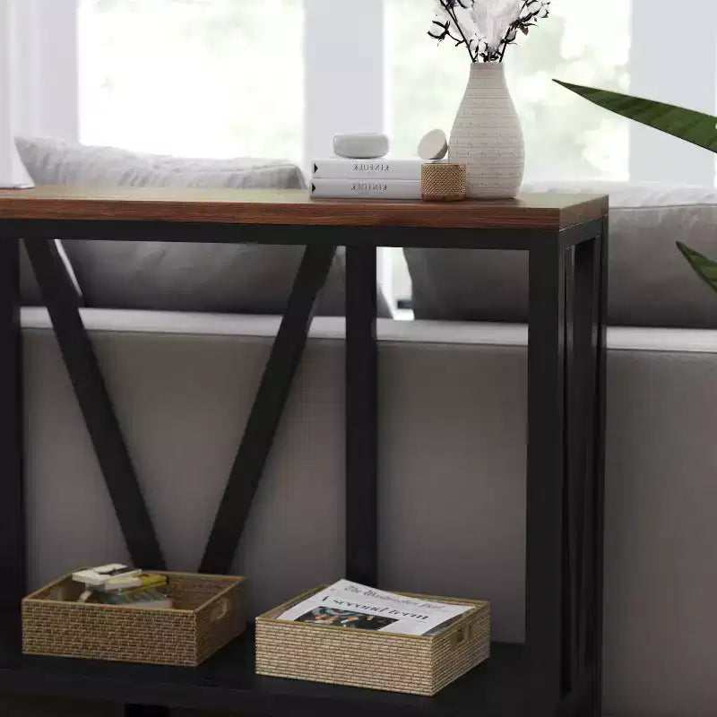 Merrick Lane Table console moderne en bois composite style ferme avec entretoises en bois et étagère inférieure