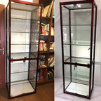 Vitrine contemporaine rectangulaire en verre noir