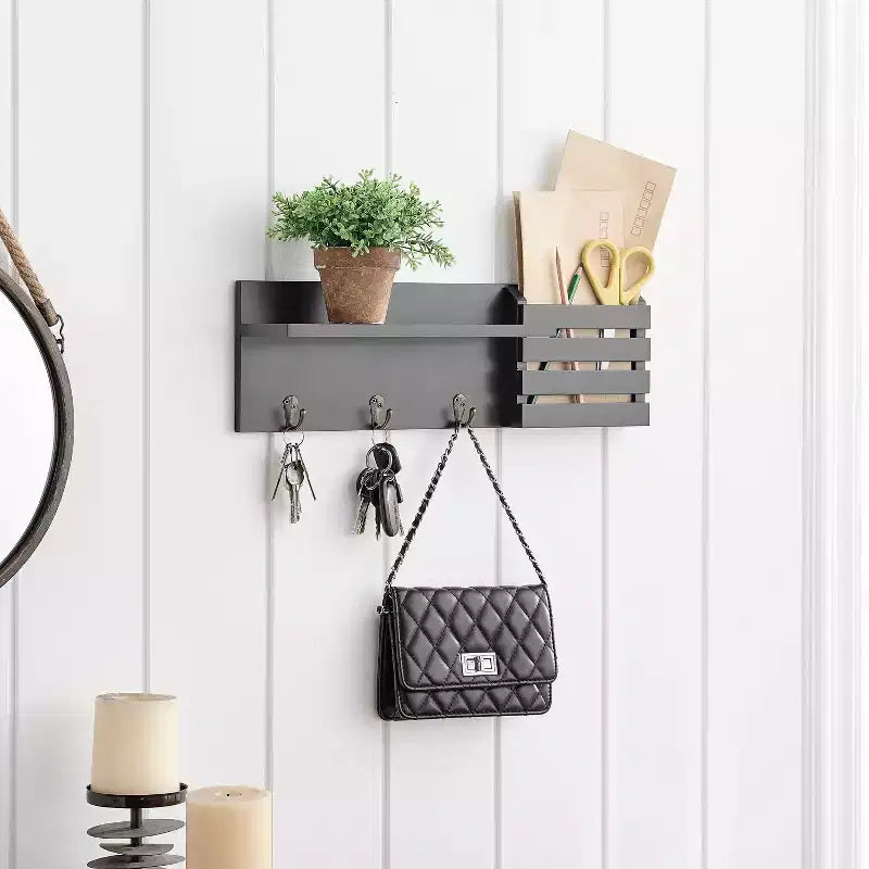 Étagère murale de 45,7 cm avec rangement et crochets de suspension - Danya B.