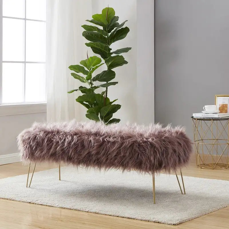 Banc long contemporain moderne en fausse fourrure Silver Orchid Nilsson