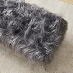 Banc long contemporain moderne en fausse fourrure Silver Orchid Nilsson