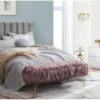 Banc long contemporain moderne en fausse fourrure Silver Orchid Nilsson