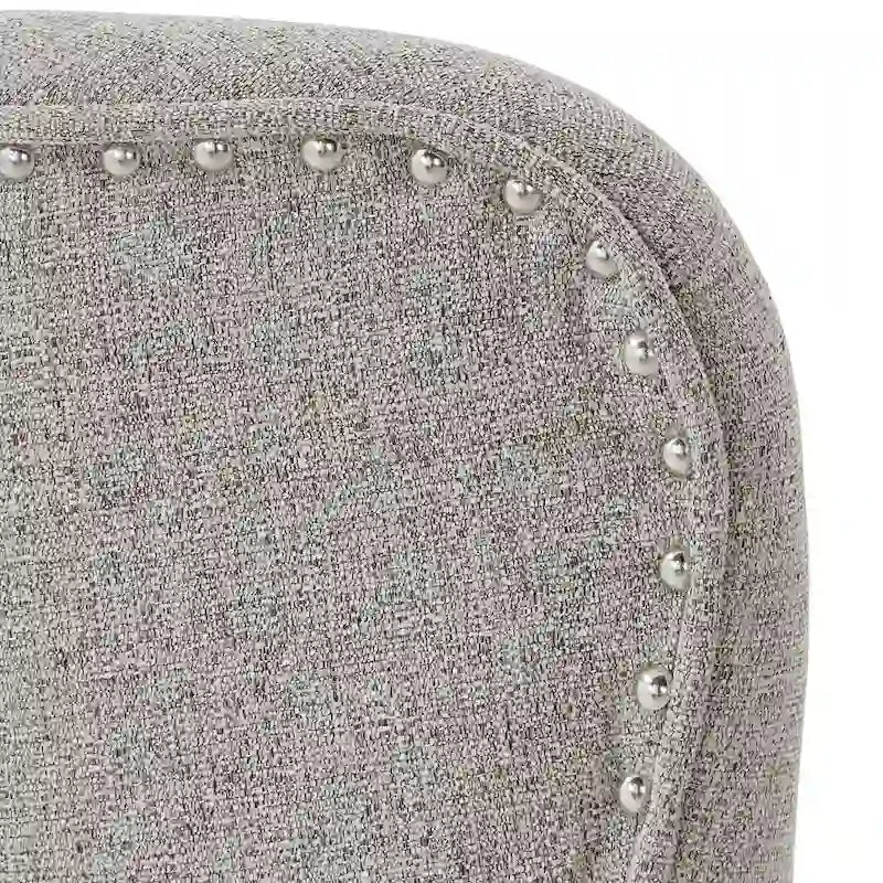 Fauteuil de salon à dossier haut ailé Capella avec repose-pieds par iNSPIRE Q Artisan