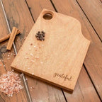 Planche à découper en bois « Gourmandises Vibrantes » Novica fait main