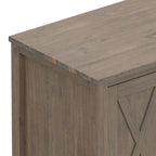 Meuble TV/multimédia de style transitionnel en bois massif, 182 cm de large, couleur brun fumé, pour téléviseurs jusqu'à 203 cm, modèle WYNDENHALL Cantina