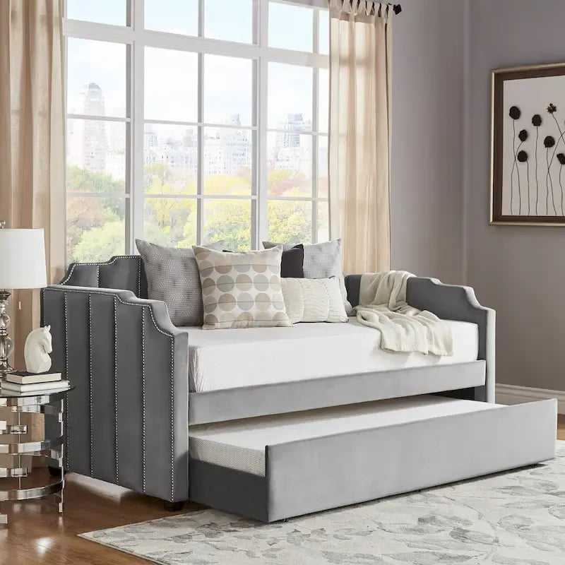Lit de jour en velours gris chic par