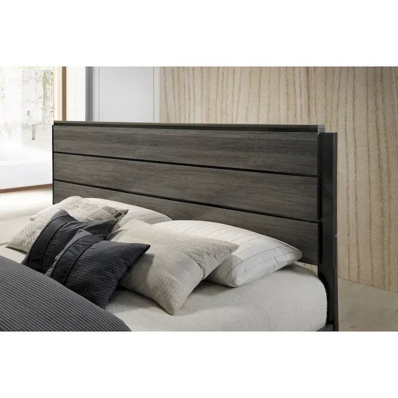 Ensemble de chambre à coucher Roundhill Furniture Ioana 187 avec finition gris antique, lit king-size, commode, miroir, table de chevet
