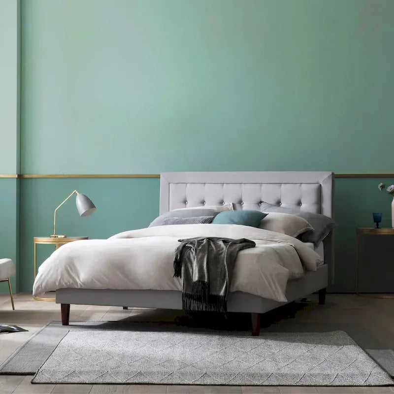 Lit plateforme capitonné haut de gamme Priage by Zinus gris sable avec boutons touffetés beiges
