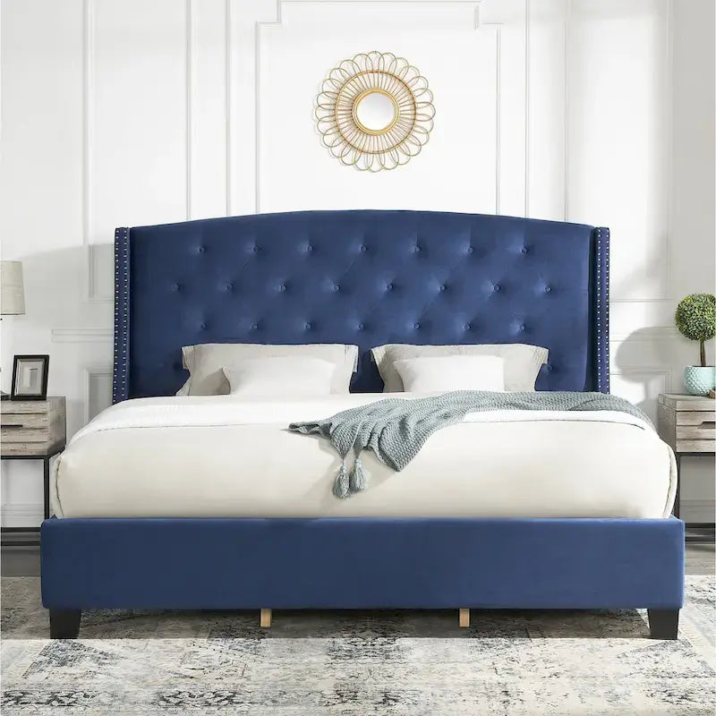 Lit capitonné Summit Wingback de Roundhill Furniture avec clous décoratifs