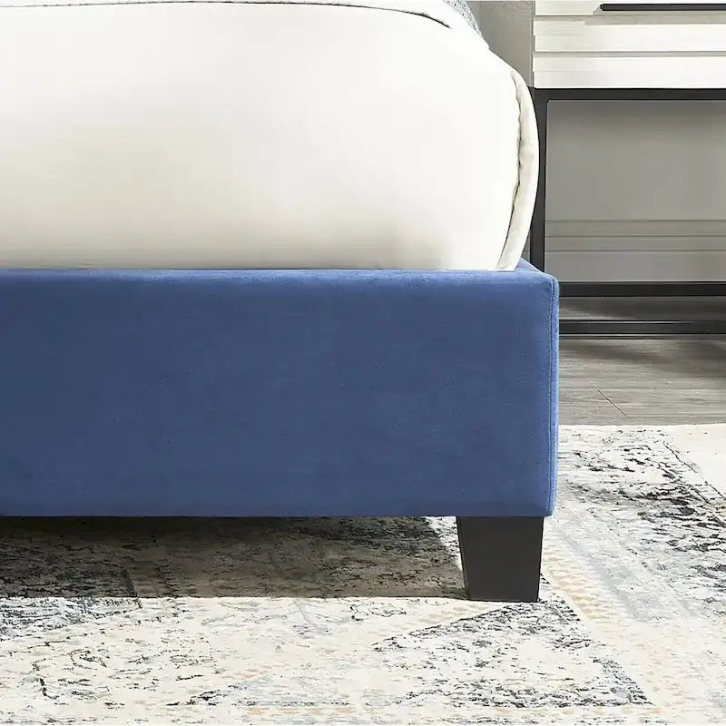 Lit capitonné Summit Wingback de Roundhill Furniture avec clous décoratifs