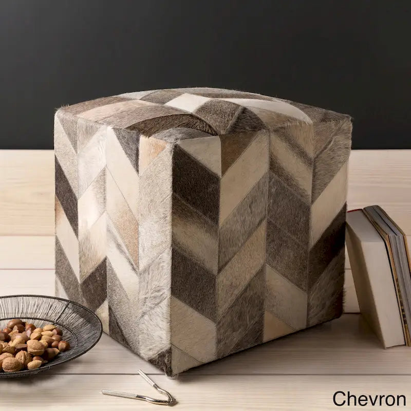 Pouf ottoman cube en cuir de vache Livabliss Cattle Range