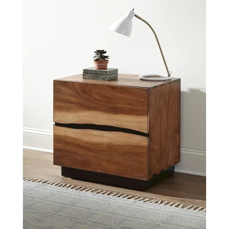 Ensemble de chambre à coucher Tolt River Smokey Walnut de 6 pièces avec rangement