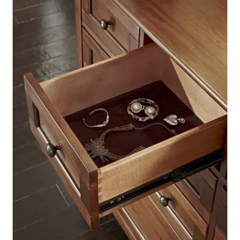 Ensemble de chambre à coucher 5 pièces Aiden en bois massif Simply Solid – très grand lit