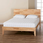 Lit plateforme sculpté en nid d'abeille naturel Hosea Japandi, grand lit