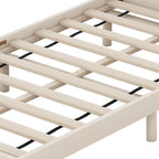 Cadre de lit plateforme simple en bois au design minimaliste avec station de recharge