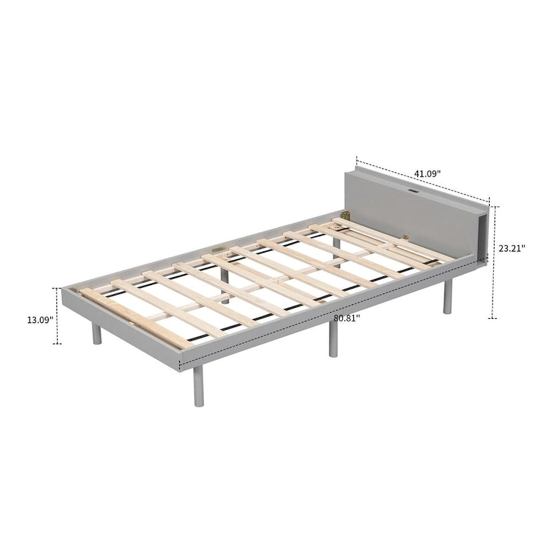 Cadre de lit plateforme simple en bois au design minimaliste avec station de recharge