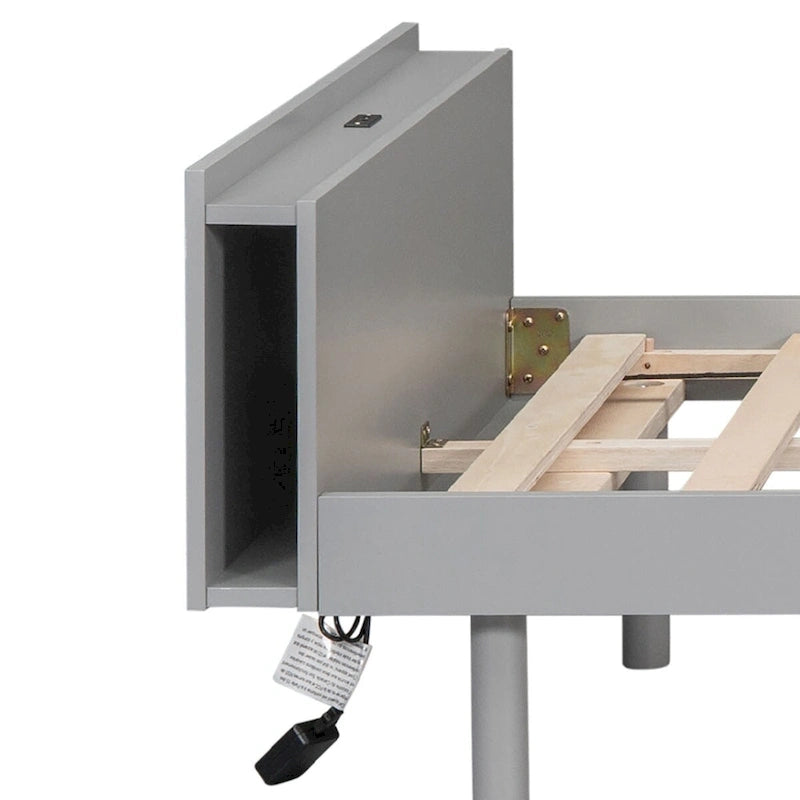 Cadre de lit plateforme simple en bois au design minimaliste avec station de recharge