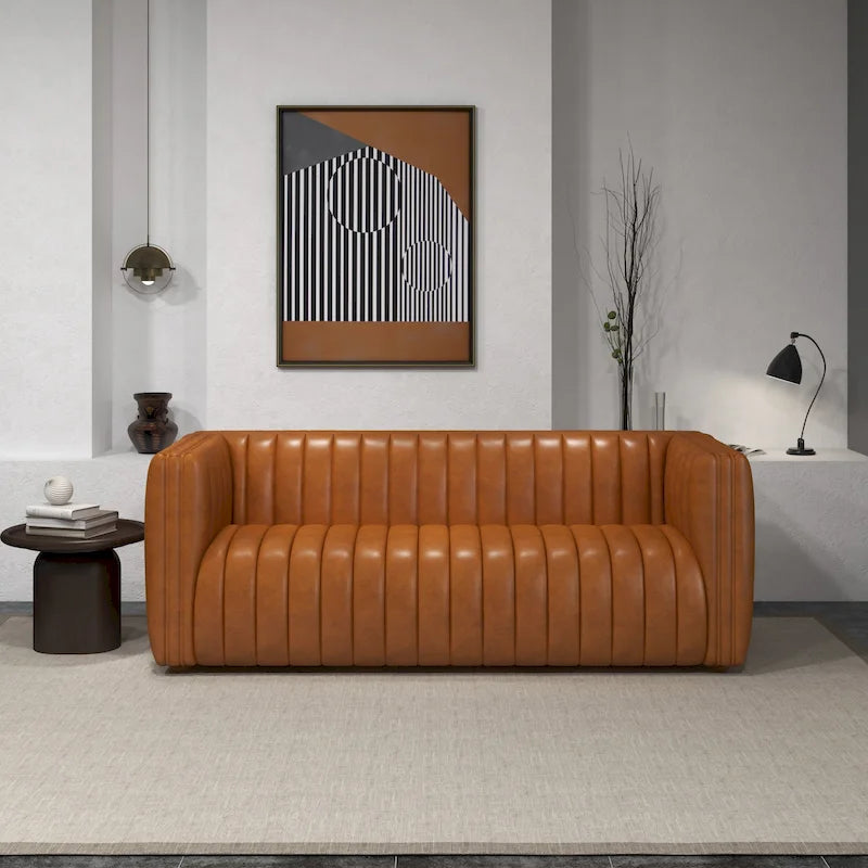 Canapé Rasam Mid Century Modern de luxe en cuir véritable couleur cognac et dossier droit