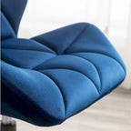 Chaise de bureau pivotante réglable sans accoudoirs, capitonnée de losanges