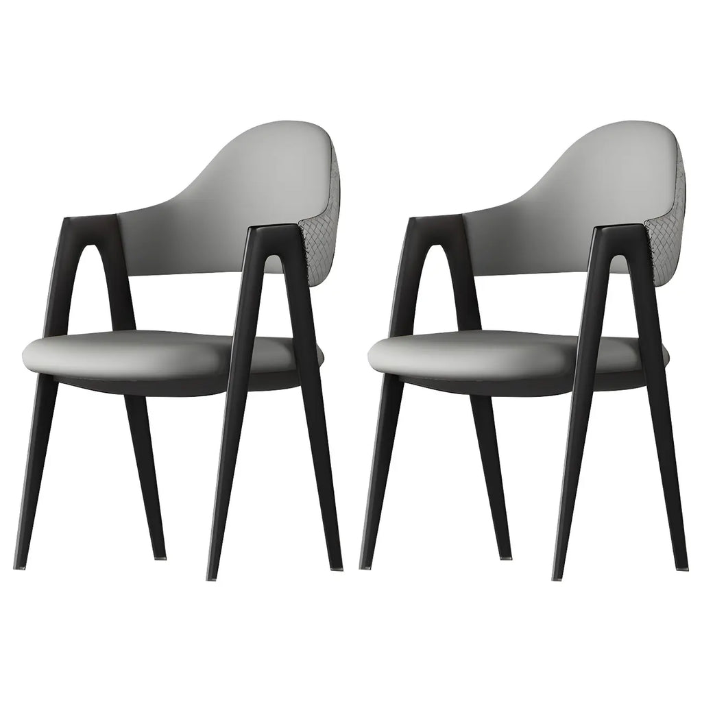 Chaise de salle à manger en cuir moderne avec dossier incurvé et ouvert