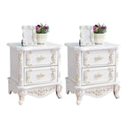 Table de chevet traditionnelle en bois blanc sculpté à 3 tiroirs