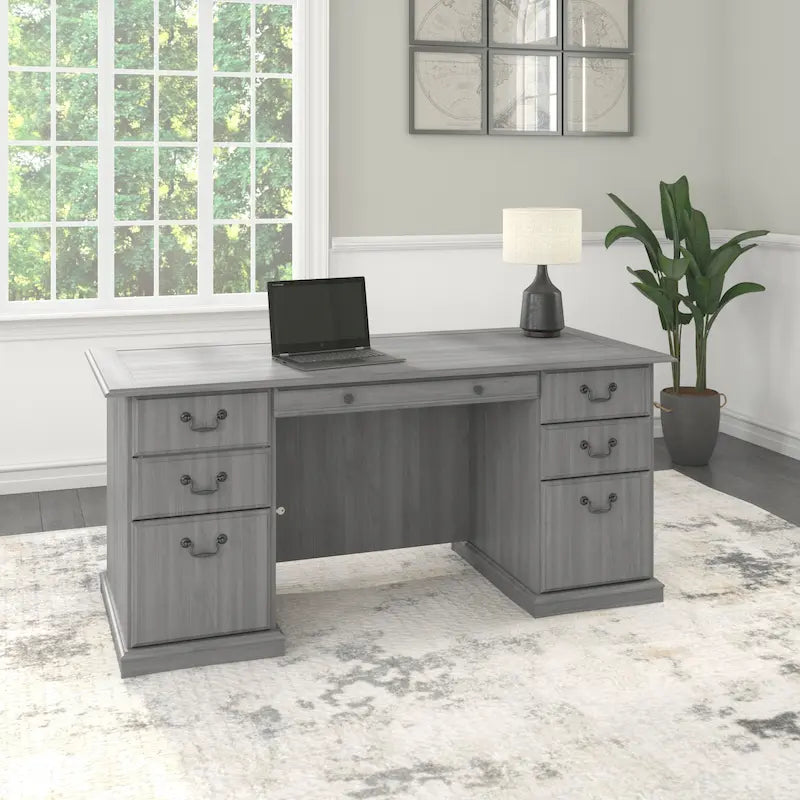 Bureau de direction Bush Furniture Saratoga avec tiroirs et rangements