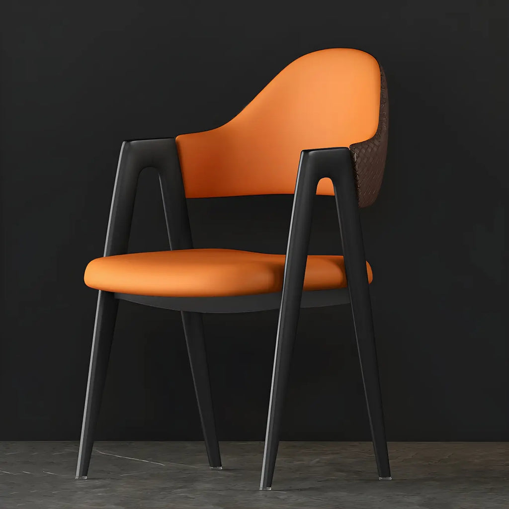 Chaise de salle à manger en cuir moderne avec dossier incurvé et ouvert
