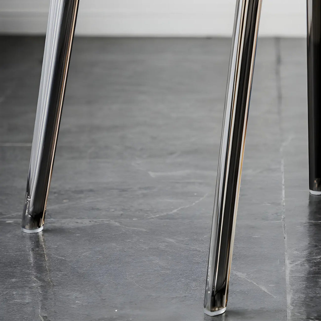 Chaise de salle à manger en acrylique ambré sans accoudoirs et à dossier bas