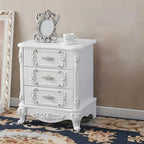 Table de chevet traditionnelle en bois blanc sculpté à 3 tiroirs
